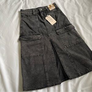 Black cago denim skirt